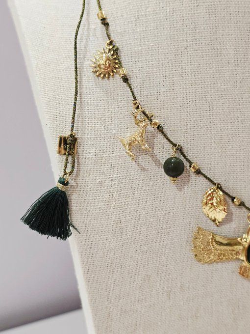 COLLIER