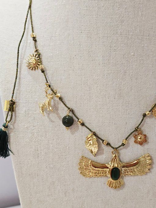 COLLIER