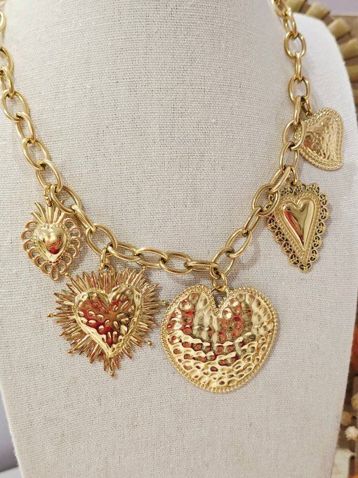 COLLIER