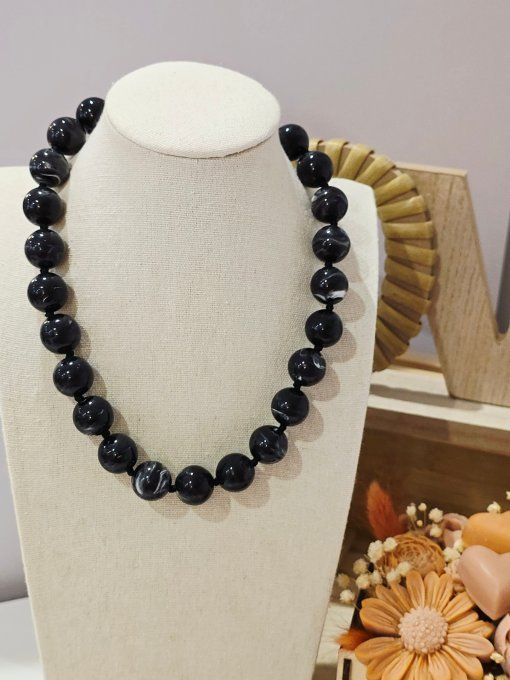 COLLIER