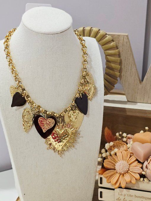 COLLIER
