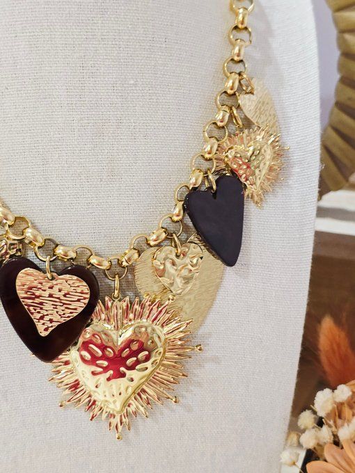 COLLIER