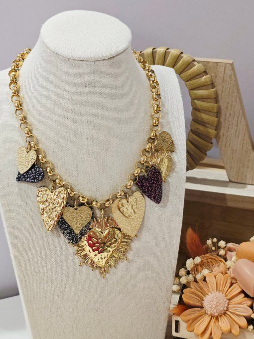 COLLIER