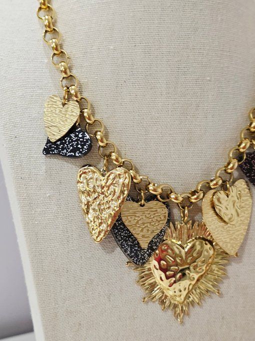 COLLIER