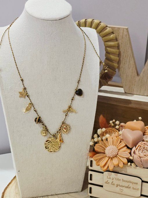 COLLIER