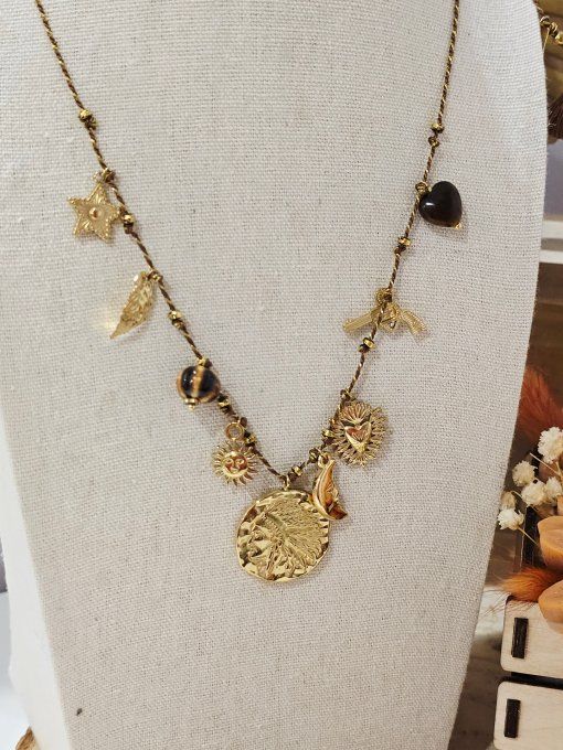 COLLIER