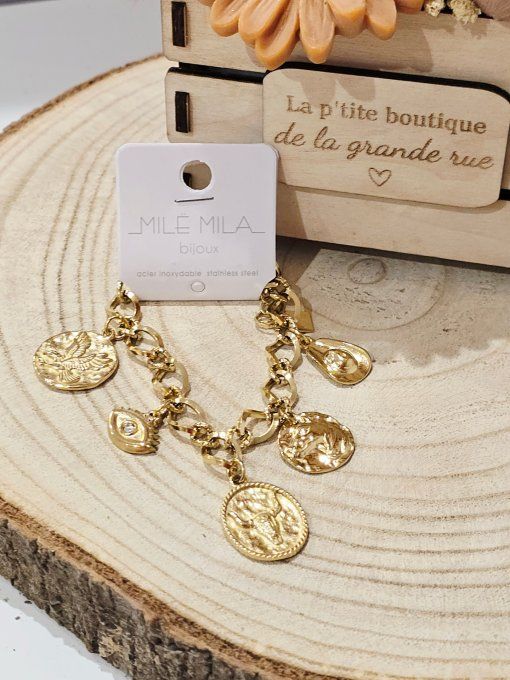 BRACELET