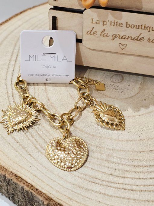 BRACELET