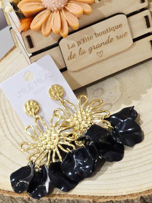 BOUCLES D'OREILLES