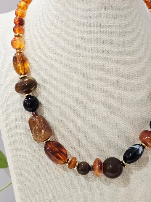 COLLIER