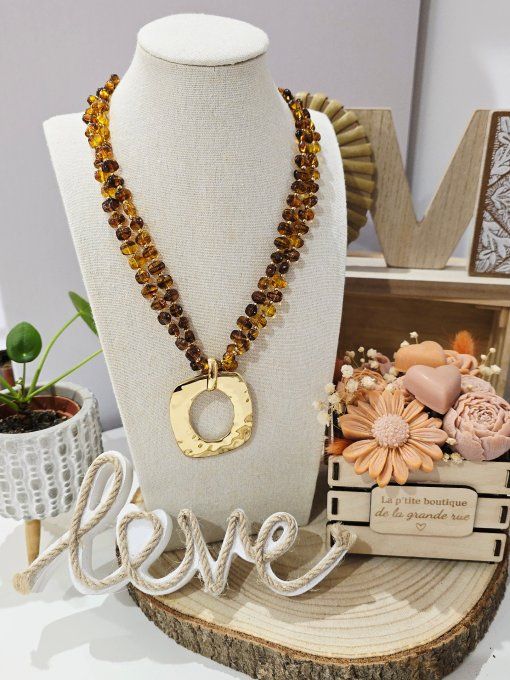 COLLIER