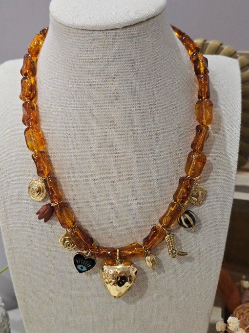 COLLIER