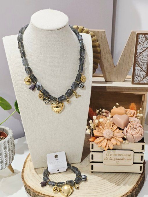 COLLIER