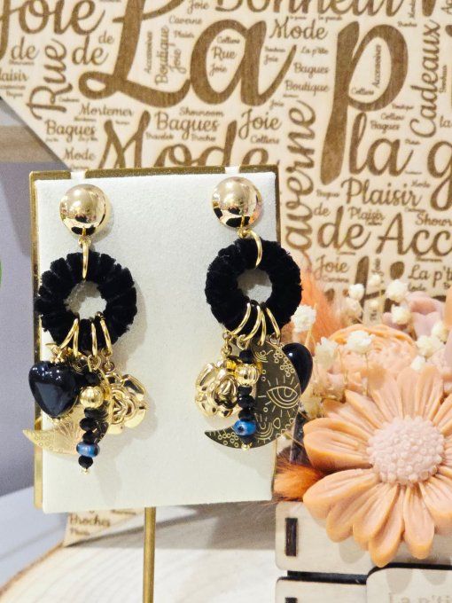 BOUCLES D'OREILLES
