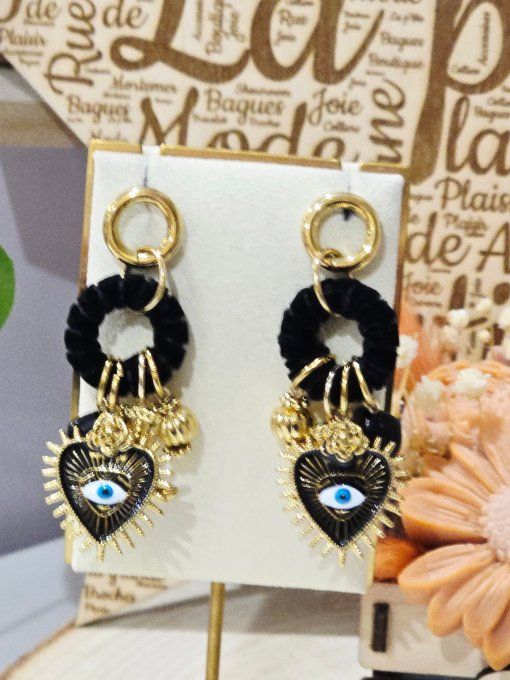 BOUCLES D'OREILLES