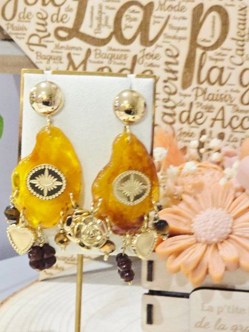 BOUCLES D'OREILLES