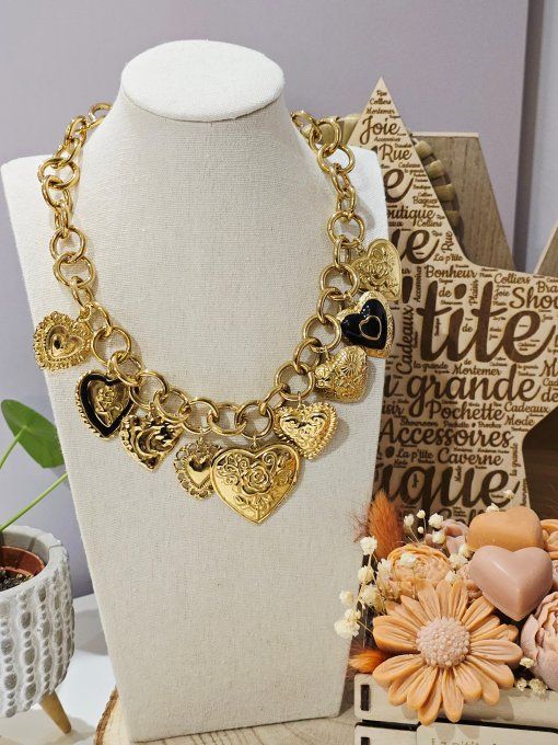 COLLIER