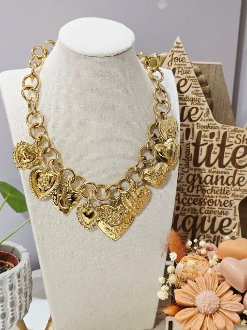 COLLIER