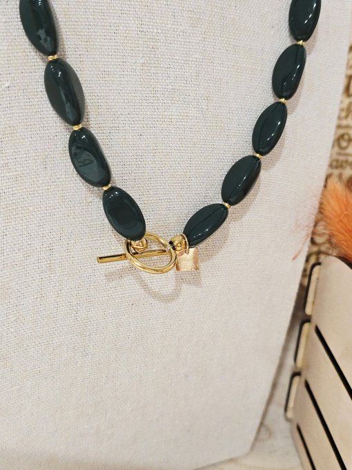 COLLIER
