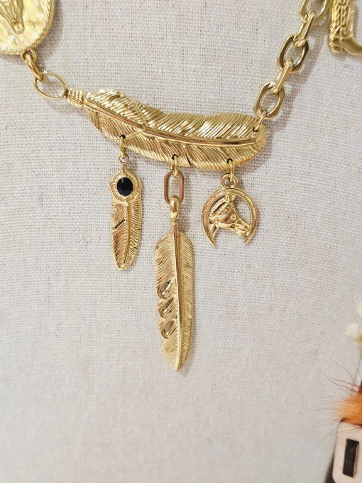 COLLIER