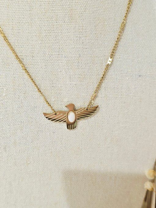 COLLIER