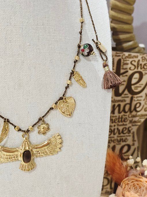 COLLIER