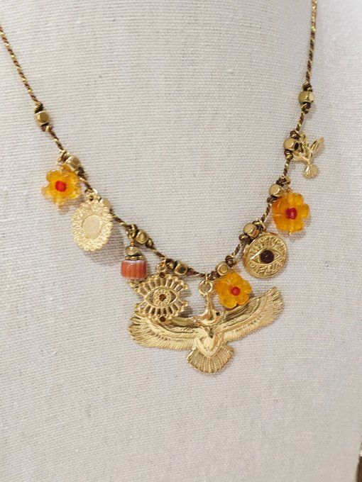 COLLIER