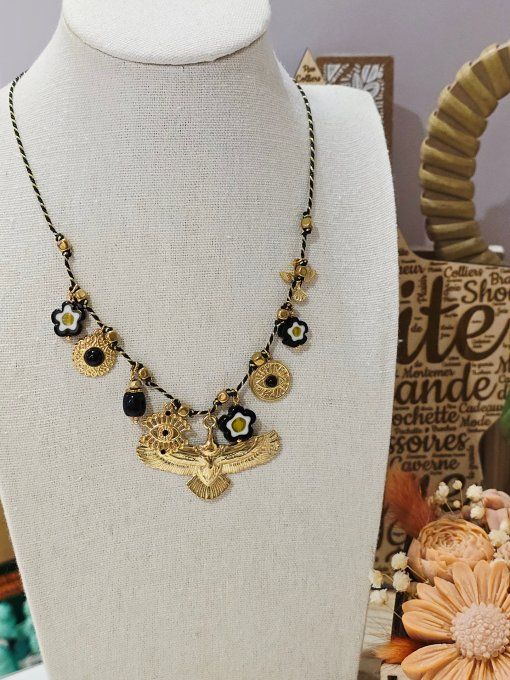 COLLIER