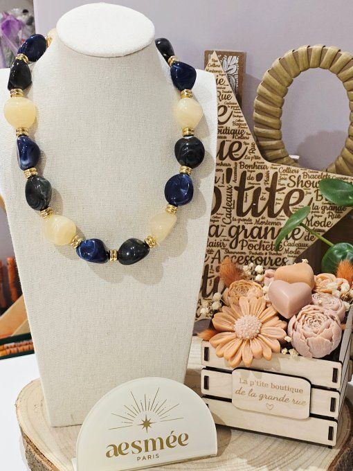 COLLIER