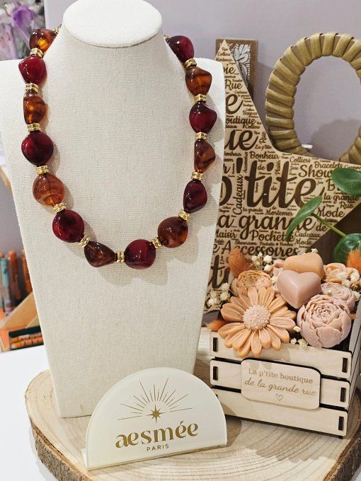 COLLIER