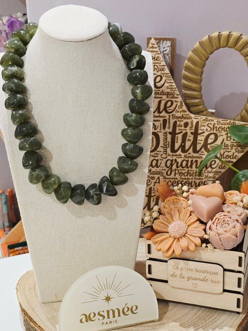 COLLIER
