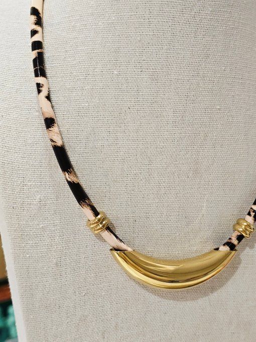 COLLIER