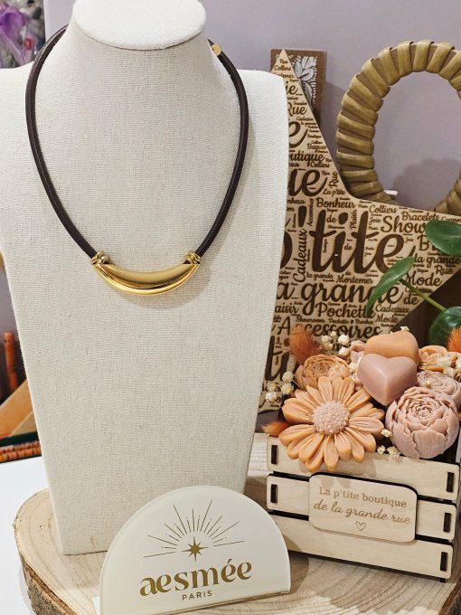 COLLIER