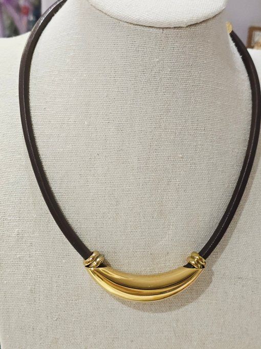 COLLIER