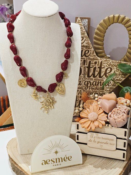 COLLIER