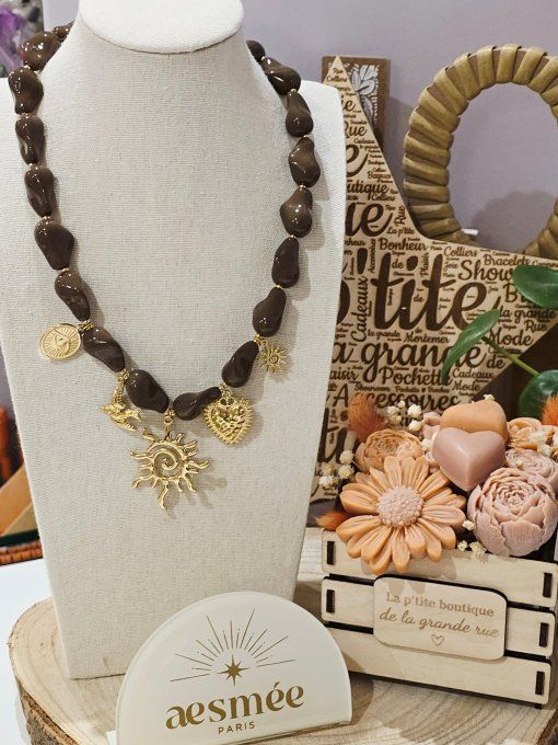 COLLIER