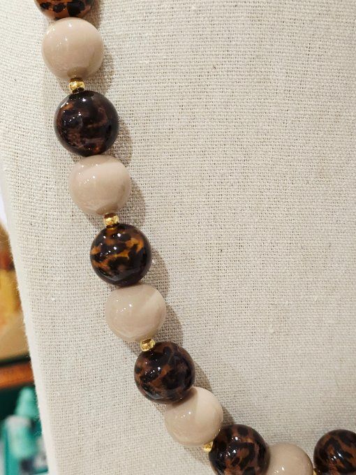 COLLIER
