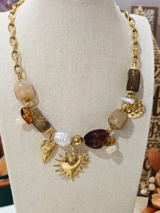 COLLIER