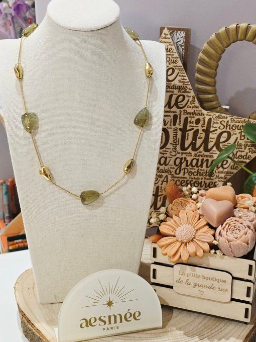 COLLIER