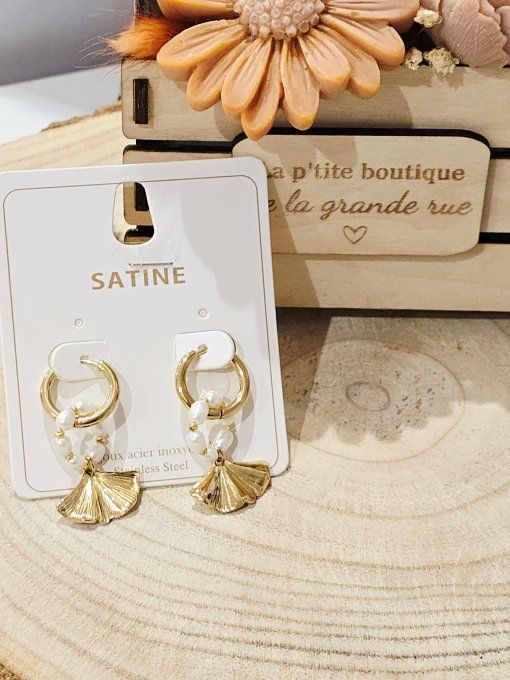 BOUCLES D'OREILLES