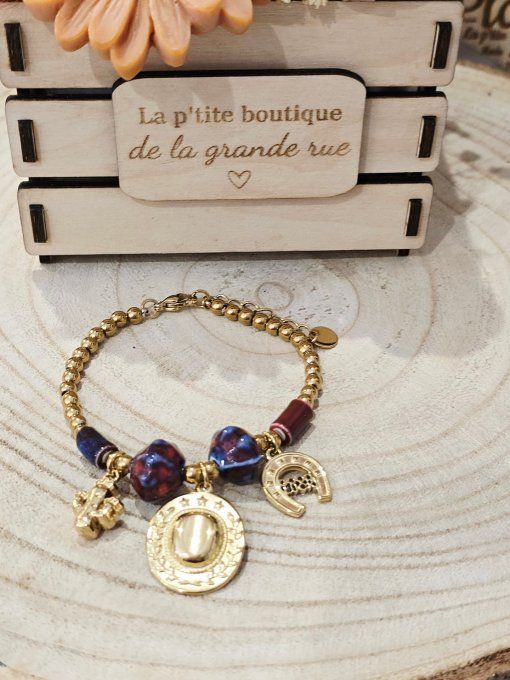 BRACELET