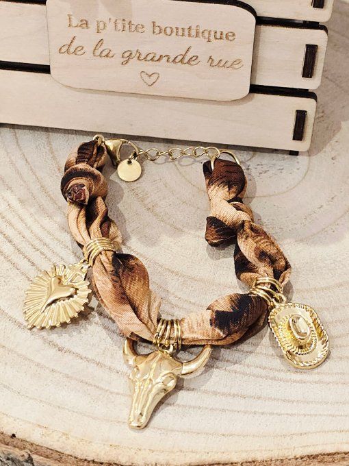 BRACELET