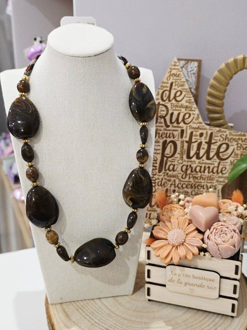 COLLIER