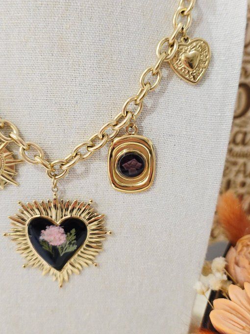 COLLIER