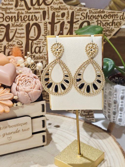 BOUCLES D'OREILLES