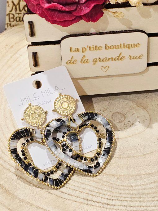 BOUCLES D'OREILLES