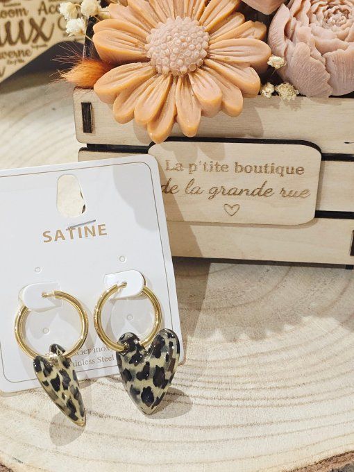 BOUCLES D'OREILLES