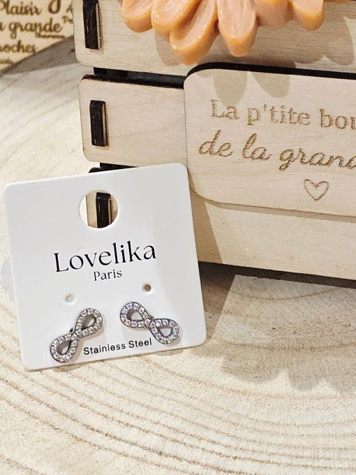 BOUCLES D'OREILLES