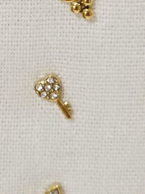 CLOU A L'UNITE MILE MILA