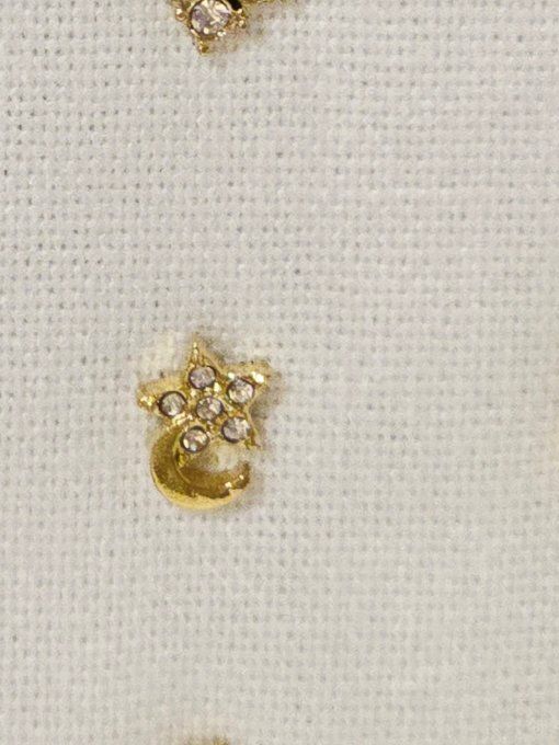 CLOU A L'UNITE MILE MILA